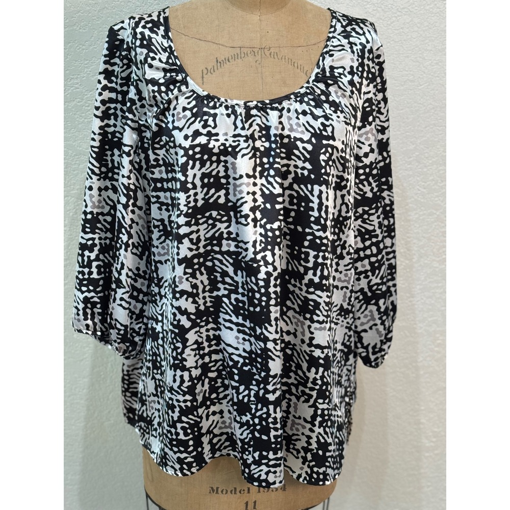 Avenue Abstract Black White Scoop Neck 3/4 Sleeve Tunic Top Plus Size‎ 18 20